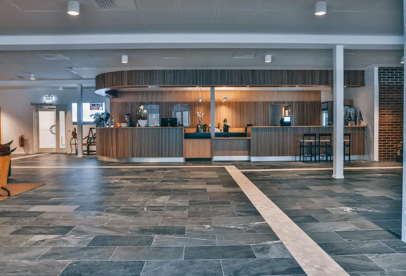 Ädelfors hotell och konferens  söker värd/värdinna 